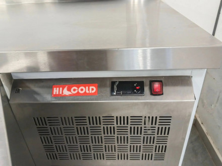 Стол морозильный HICOLD GN 11/BT с бортом